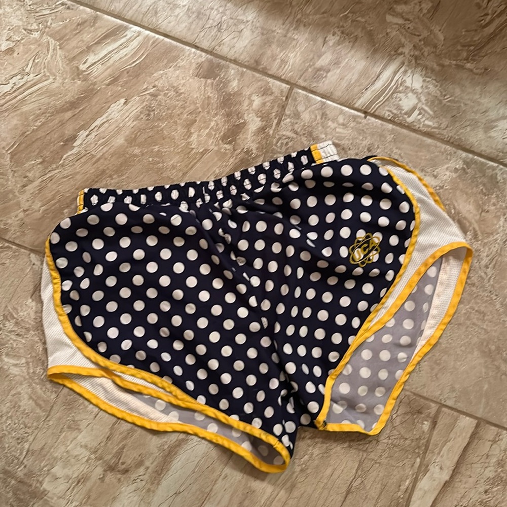 Varsity cheer shorts polka dots liner super cute! M navy Michigan UCA UDA lulu
